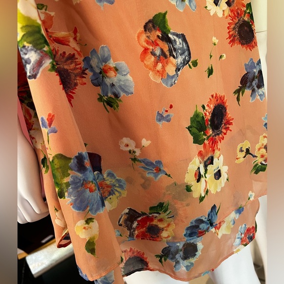 Floral Tunic - Picture 7 of 8